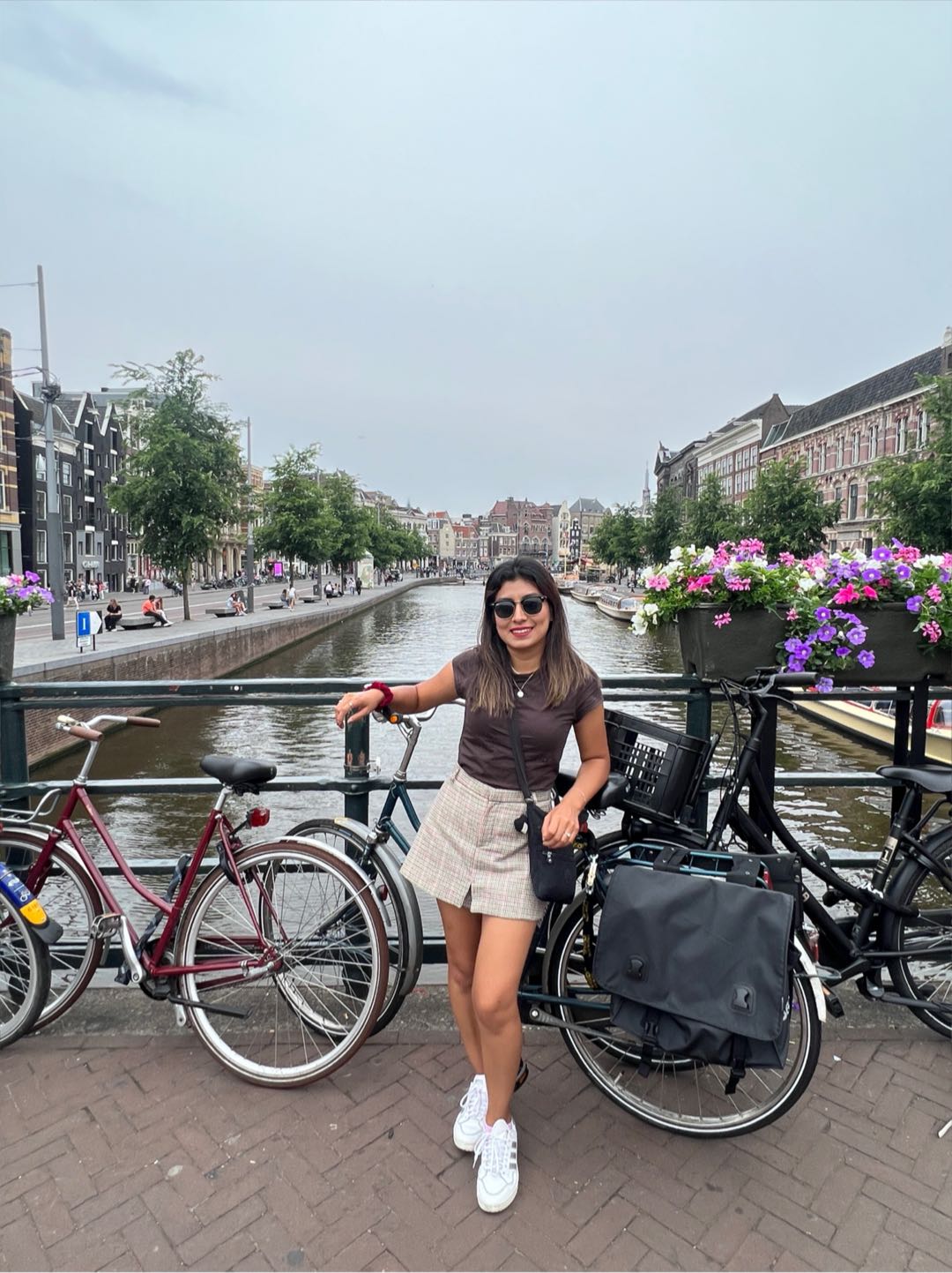 Alessia, 25